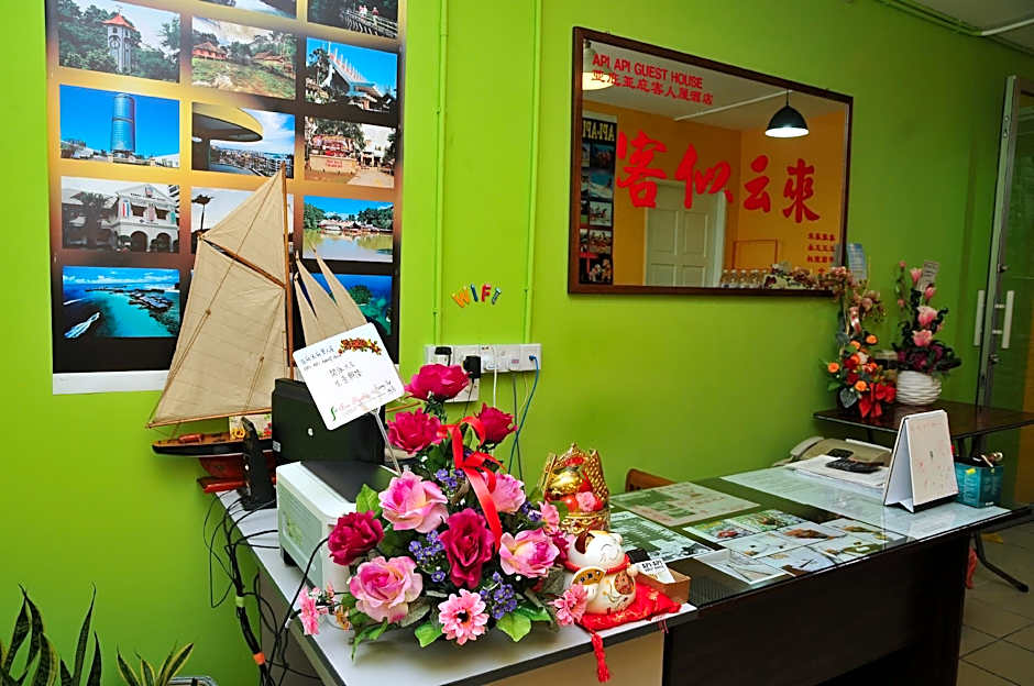 Api Api Guest House