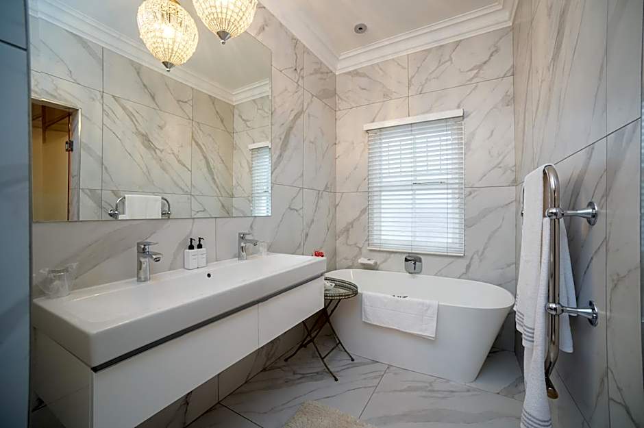 Batavia Boutique Hotel