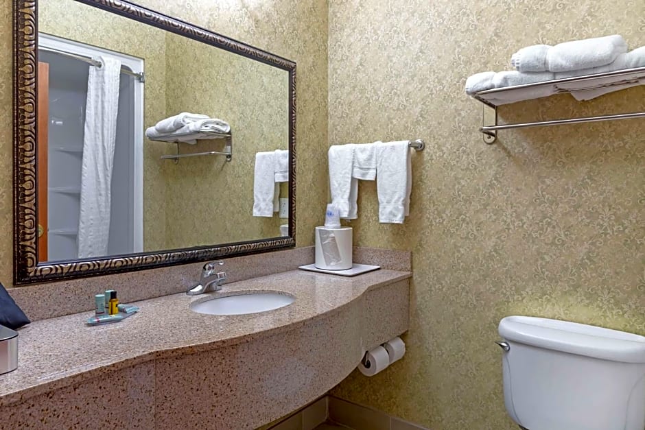 Best Western Plus Bradbury Inn & Suites