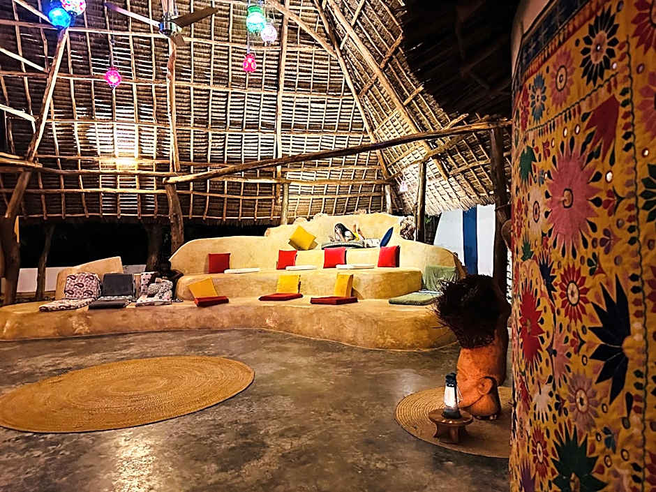 Kameleon Blue Arts Lodge