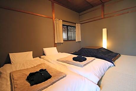Japanese-Style Twin Room with Shared Bathroom