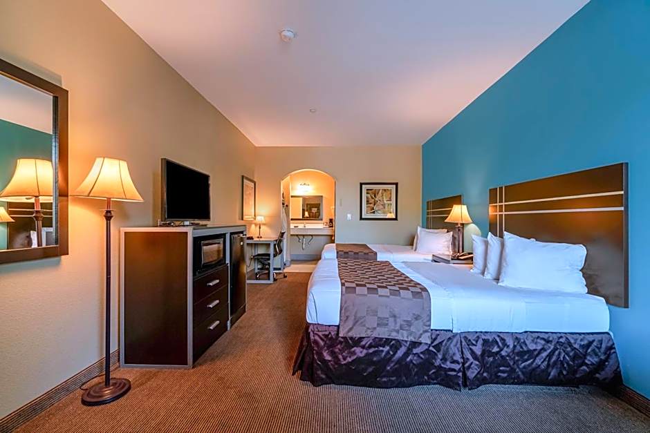 Moulton Inn & Suites By OYO