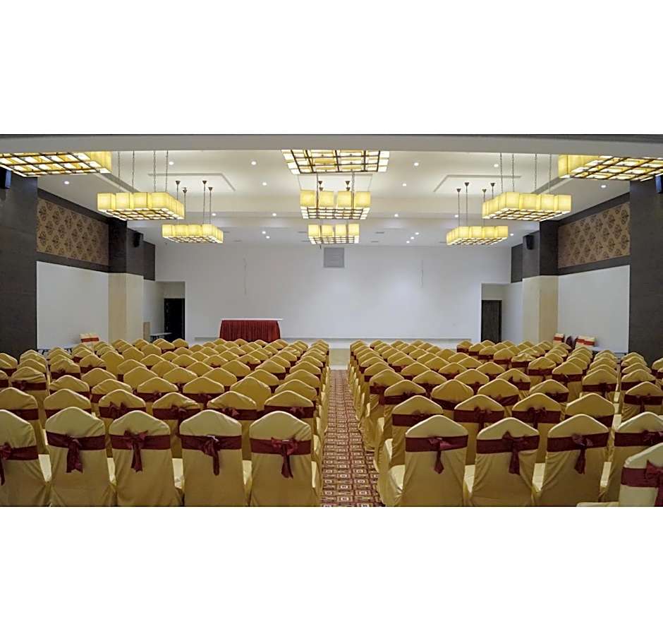 Hotel Ganpat Grand Palani