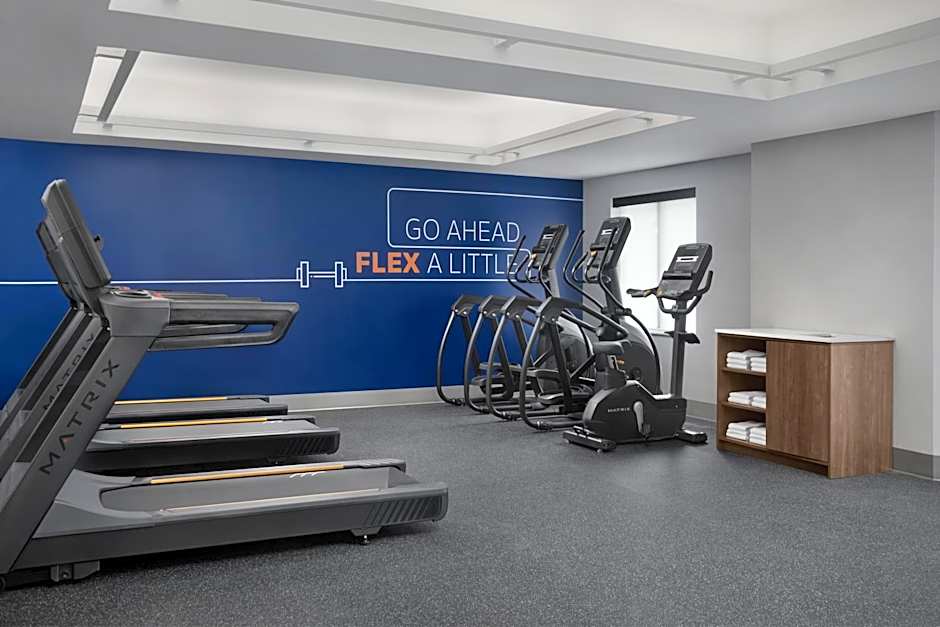 Holiday Inn Express Baltimore - BWI Airport NE