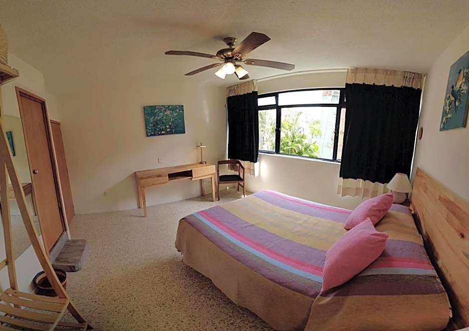 Casa de las Palmas Guest House