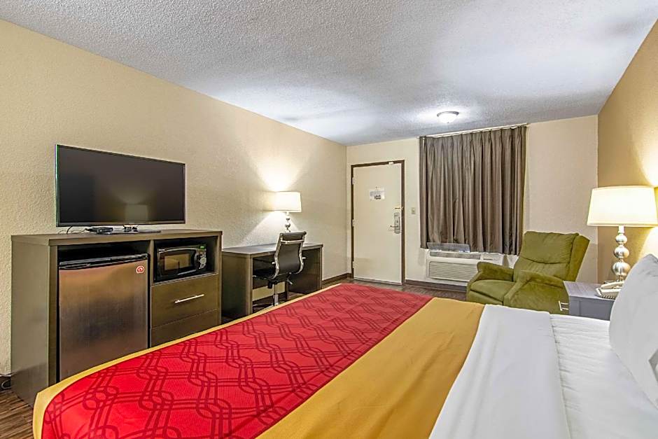 Econo Lodge Inn & Suites Matthews - Charlotte