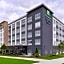 Holiday Inn Express & Suites - Mall of America - MSP Airport