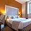Hotel de L'Abbaye Le Tronchet - Handwritten Collection