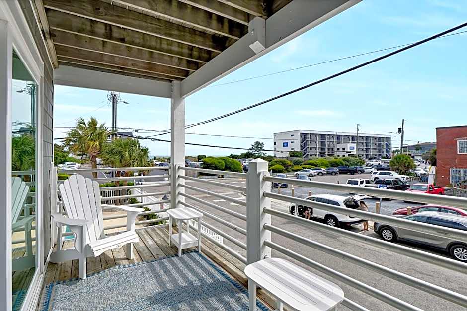 Sandpeddler Inn and Suites