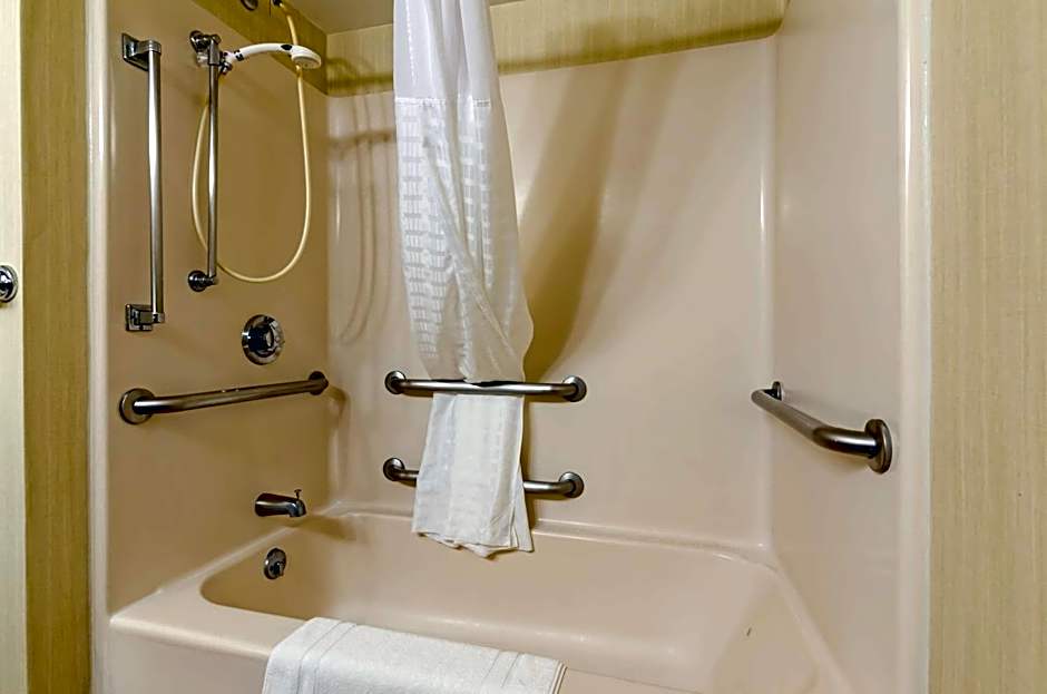 Best Western Staunton Inn