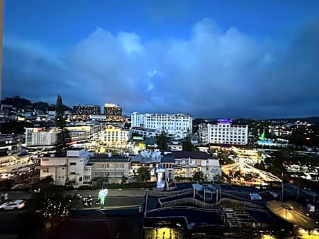 Twin Room with City View