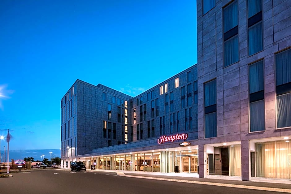 Hampton By Hilton London Stansted Airport