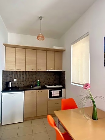 studio superior capacity 2