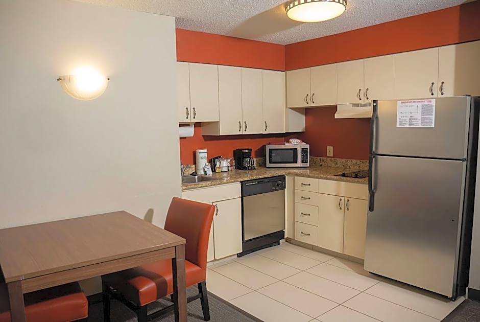 Hawthorn Suites by Wyndham Erie