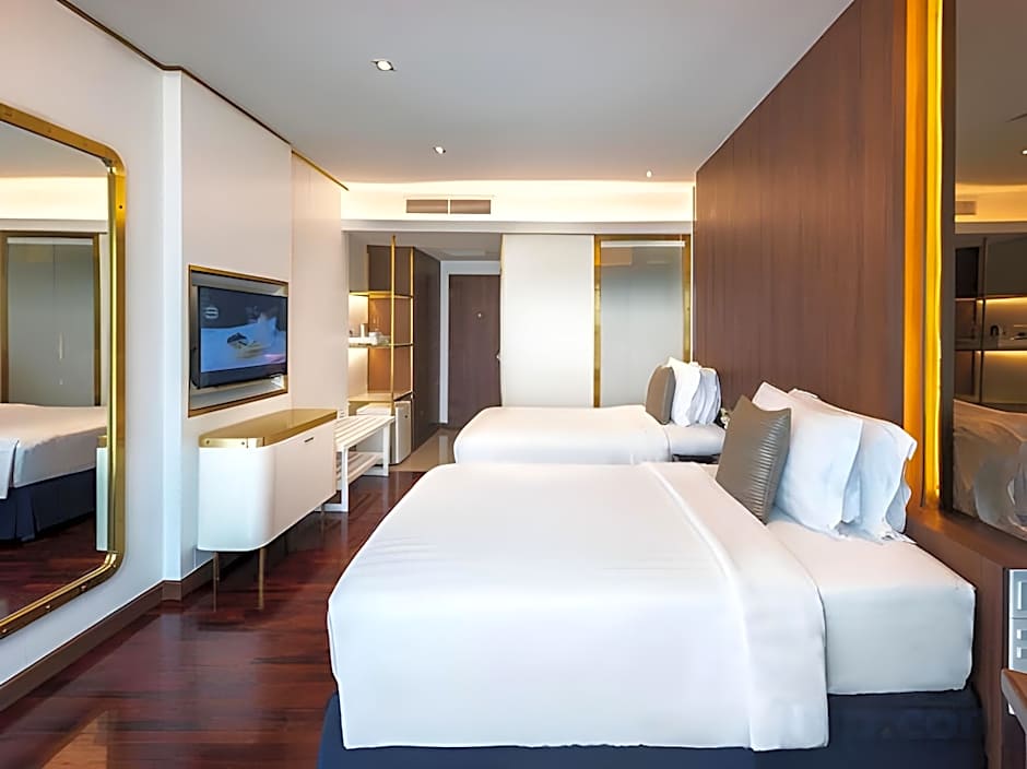 A-One The Royal Cruise Hotel Pattaya - SHA Extra Plus