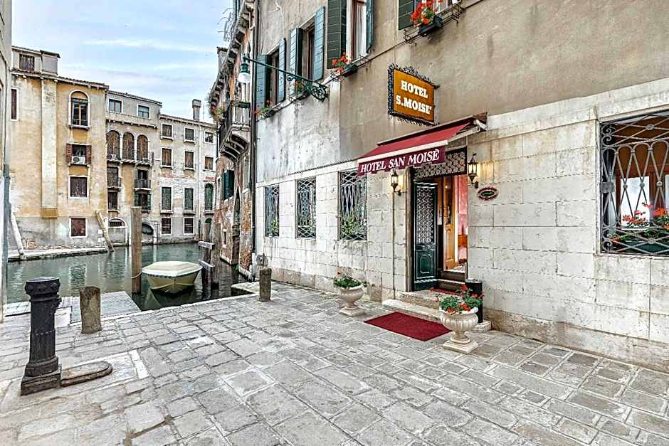 Hotel San Moise