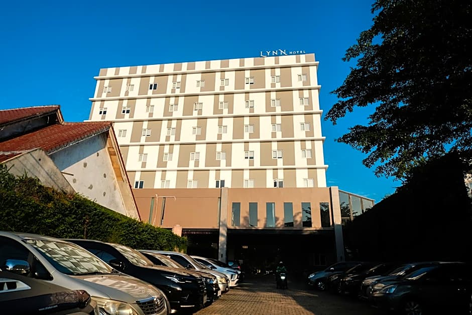 LYNN Hotel Serang
