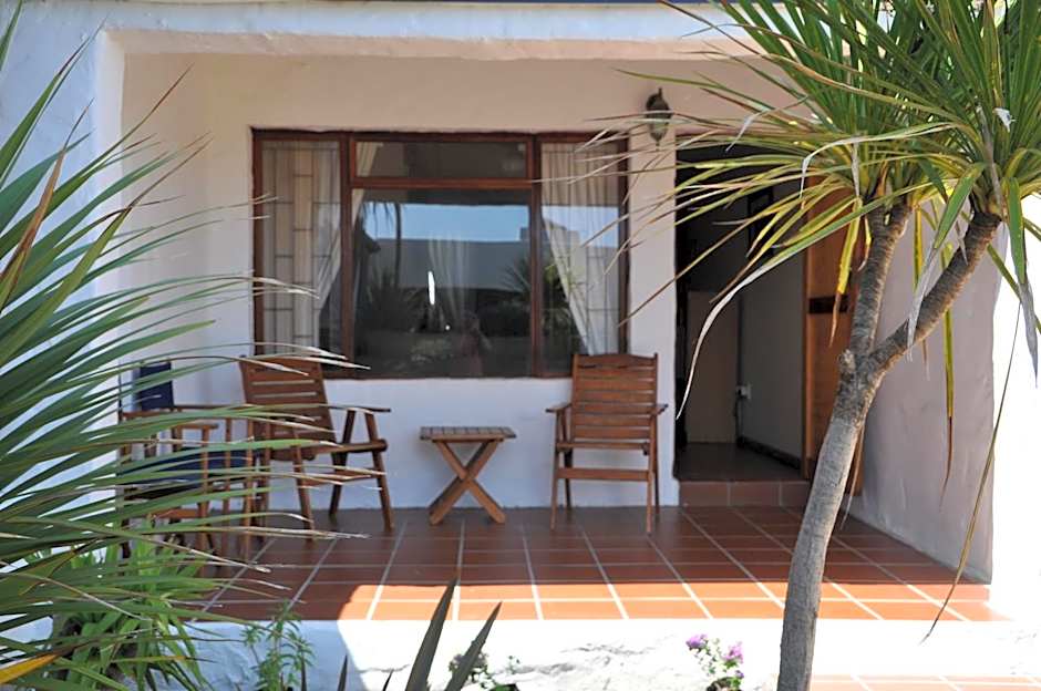 Saxon Lodge