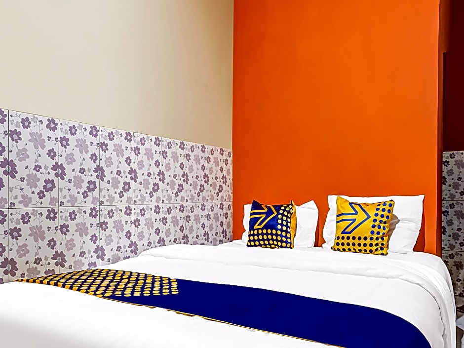 SPOT ON 91186 Losmen Yanti