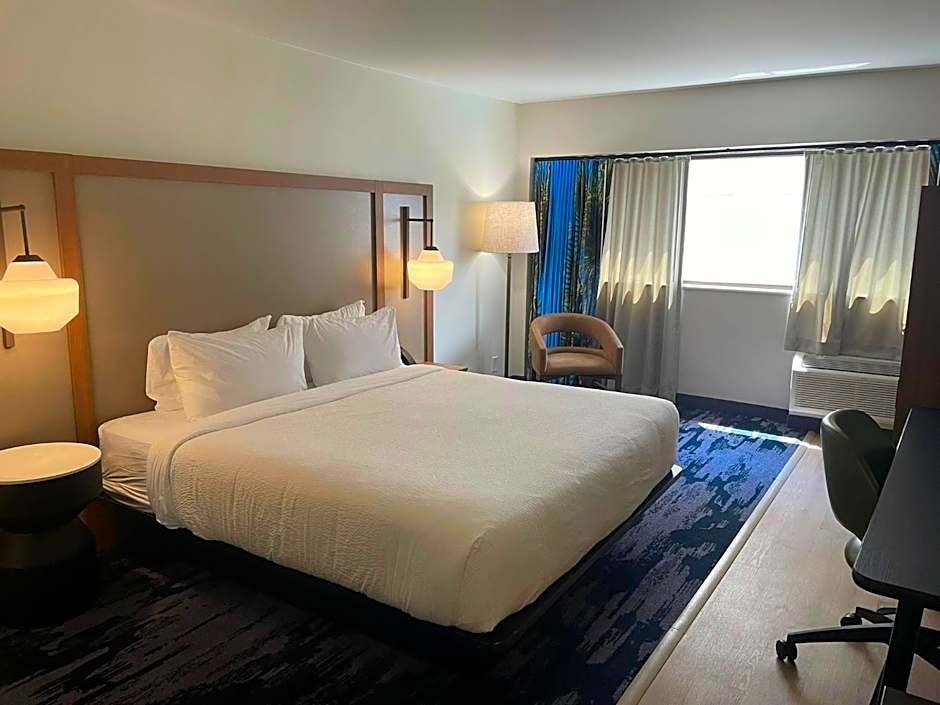 Fairfield by Marriott Inn & Suites Charleston Downtown