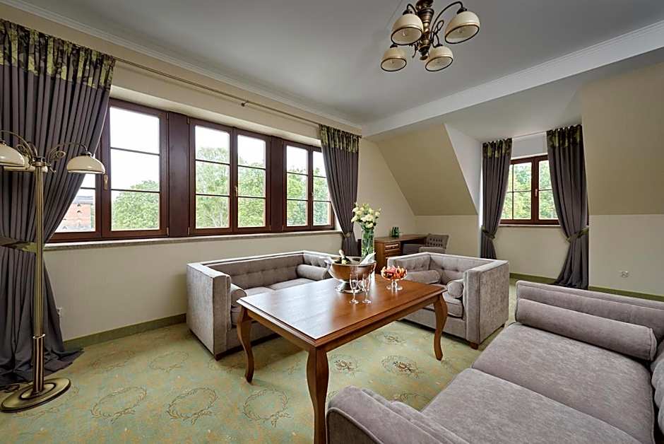 Hotel Pałac Poledno