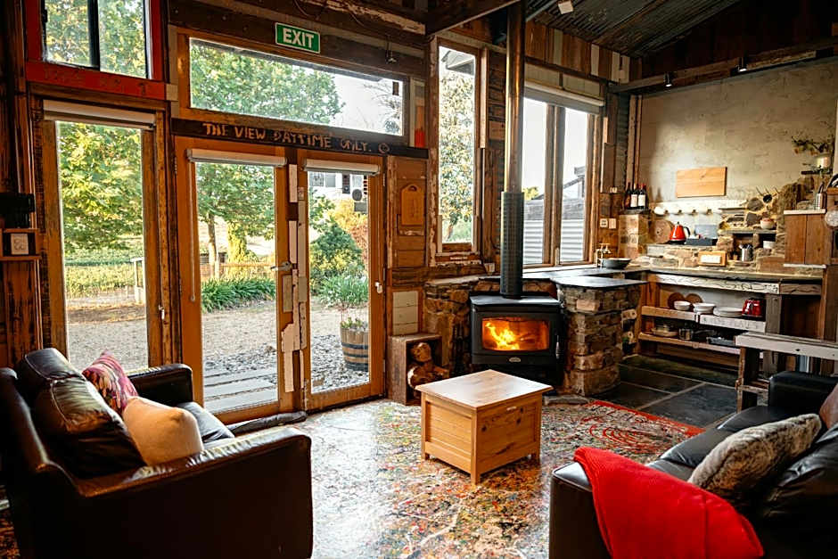 Bed in a Shed Vineyard Stay