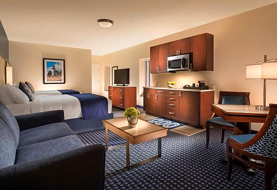 Bristol Harbor Inn