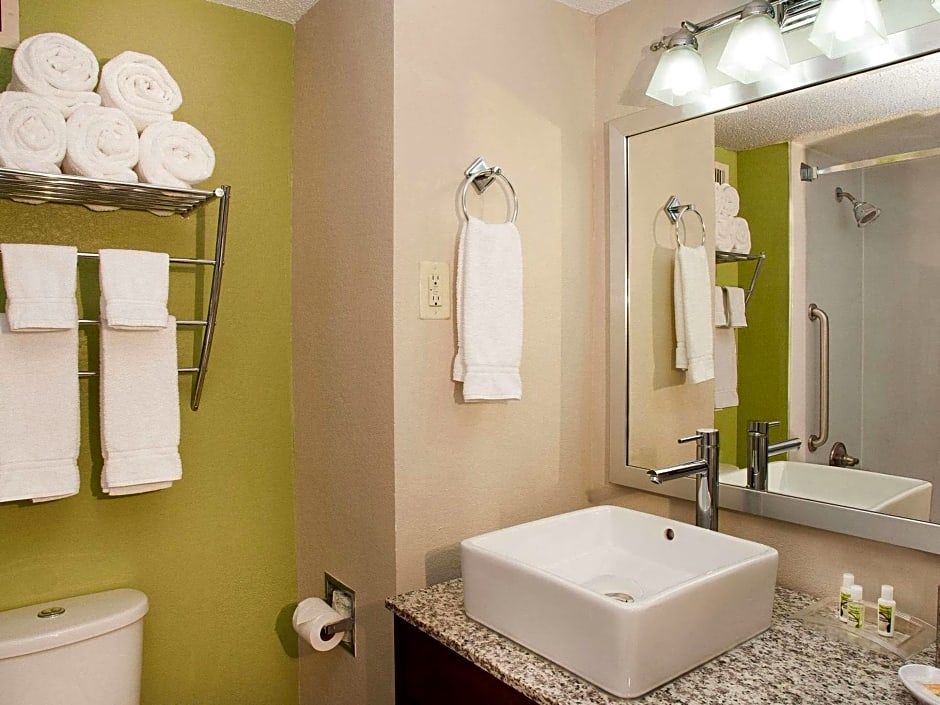 17 West Hotel, Ascend Hotel Collection