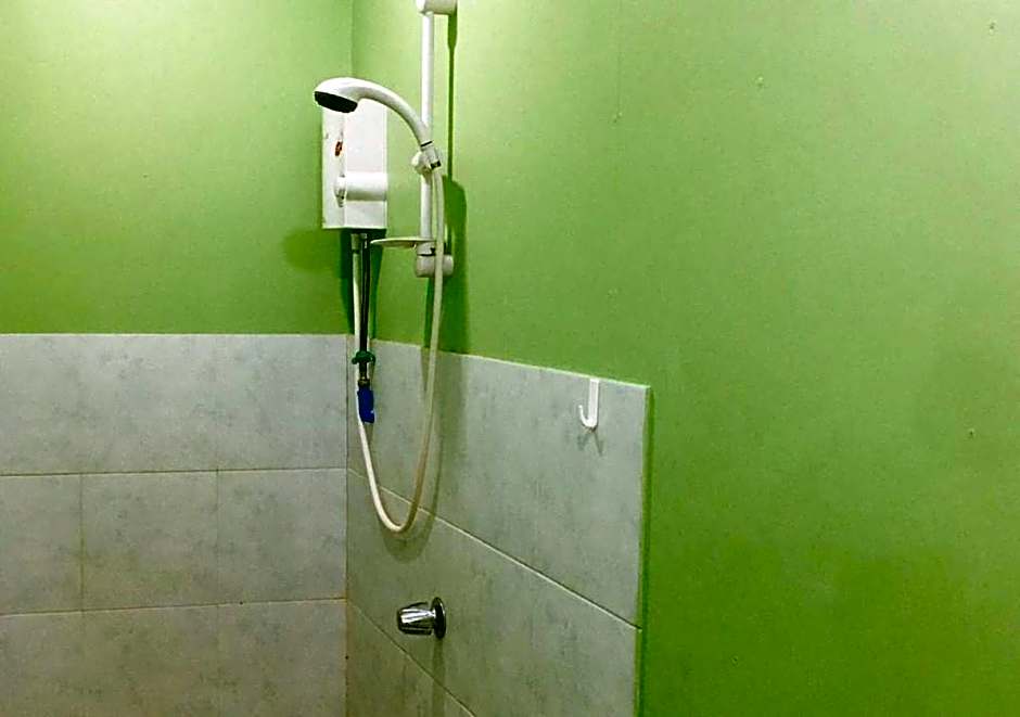 Mainstreet Pension House RedPartner by RedDoorz