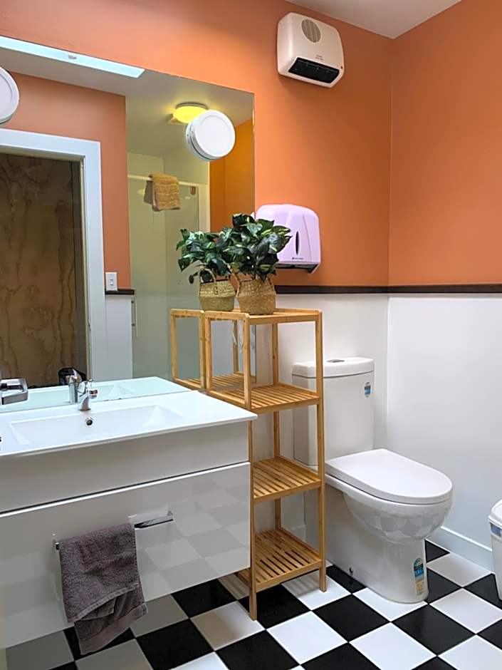 Tahuna Pod Hostel