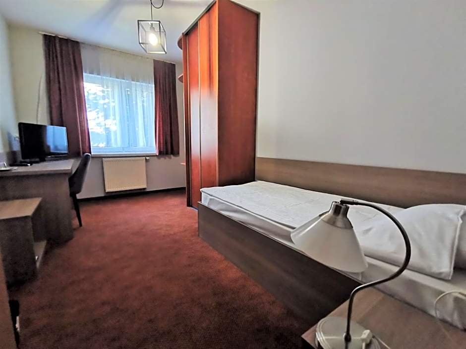 Zieliniec Poznań B&B