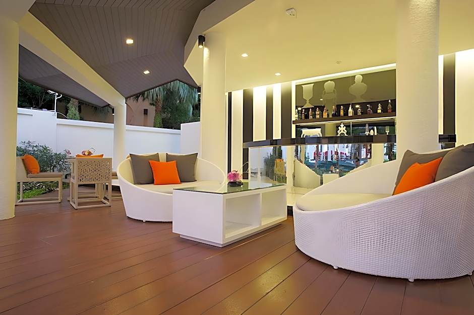 Long Beach Garden Hotel & Spa