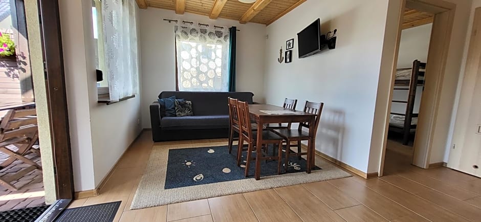 Domki letniskowe,apartamenty Wczasowa 8a