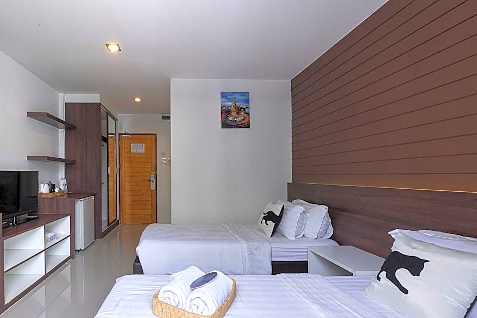 Bed by City Surawong Patpong