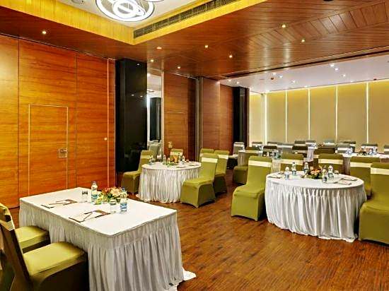 Click Hotel Bhuj