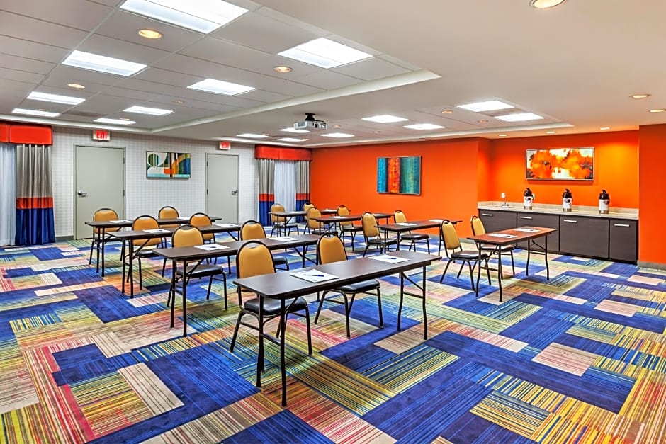 Holiday Inn Express & Suites Houston East, by IHG