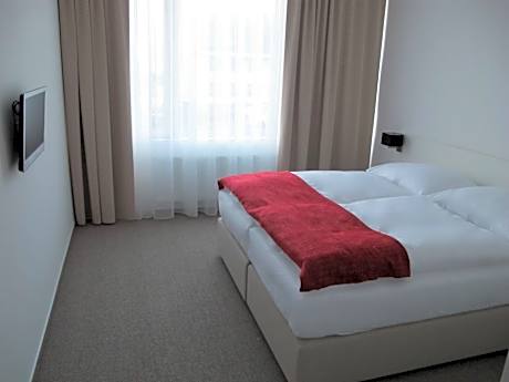 Apartment with Shower