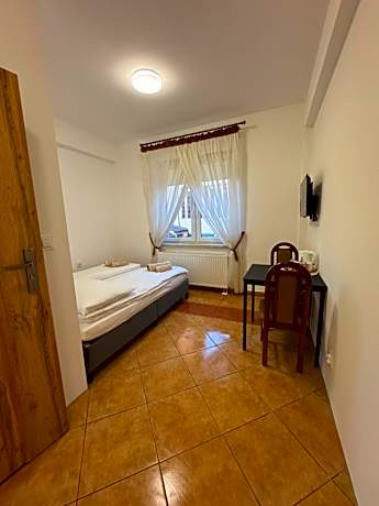 Twin Room with Private Bathroom