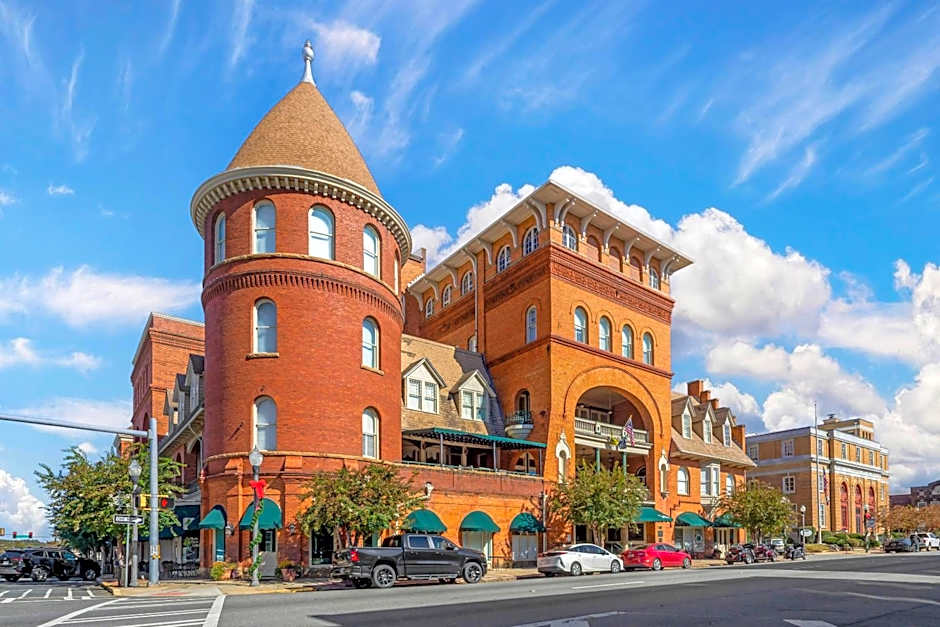 Windsor Hotel, an Ascend Collection Hotel