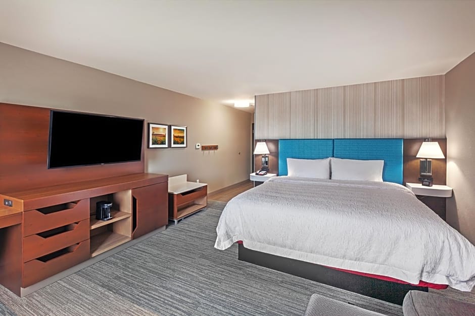 Hampton Inn Gardner