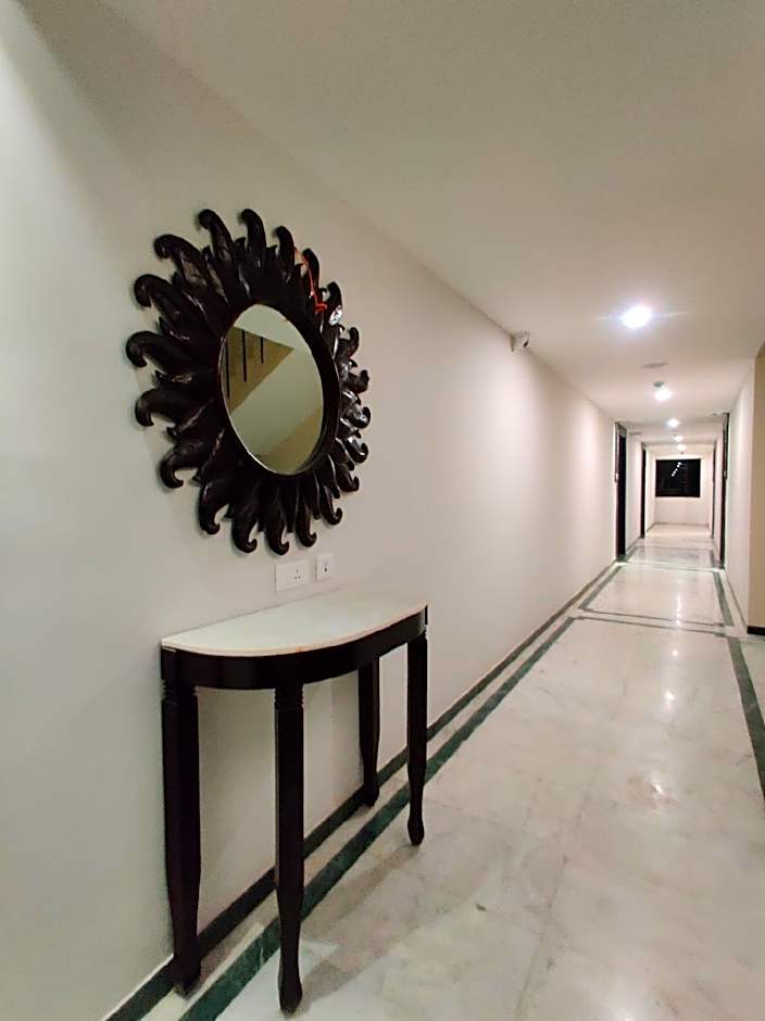 Hotel Saratharajans