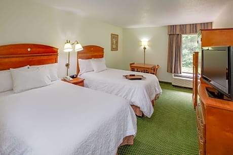 2 Doubles W/Fridge-Microwave Nonsmoking