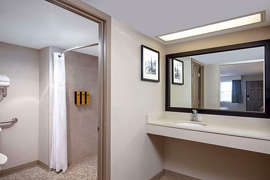 Best Western Plus King's Inn And Suites