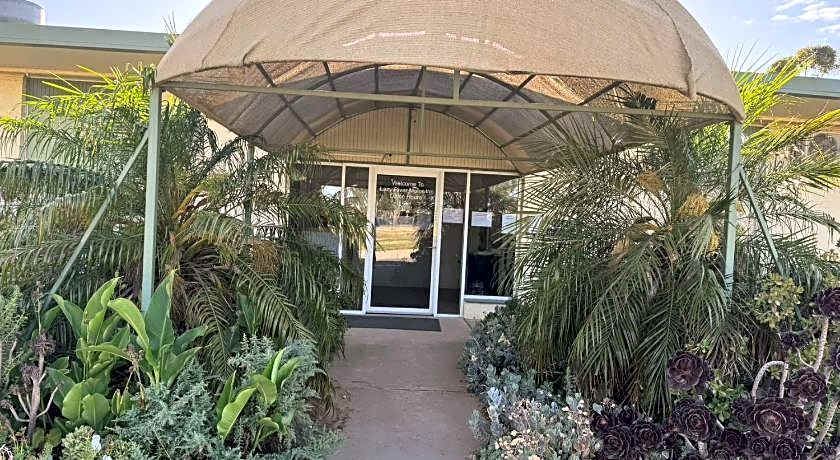 Lazy River Motor Inn