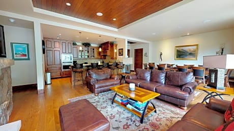 Four-Bedroom Platinum
