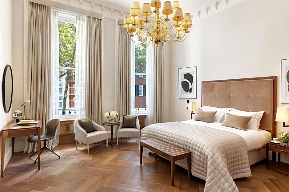 Photo 1 of 8 of Executive Super 1 King Bed Townhouse
