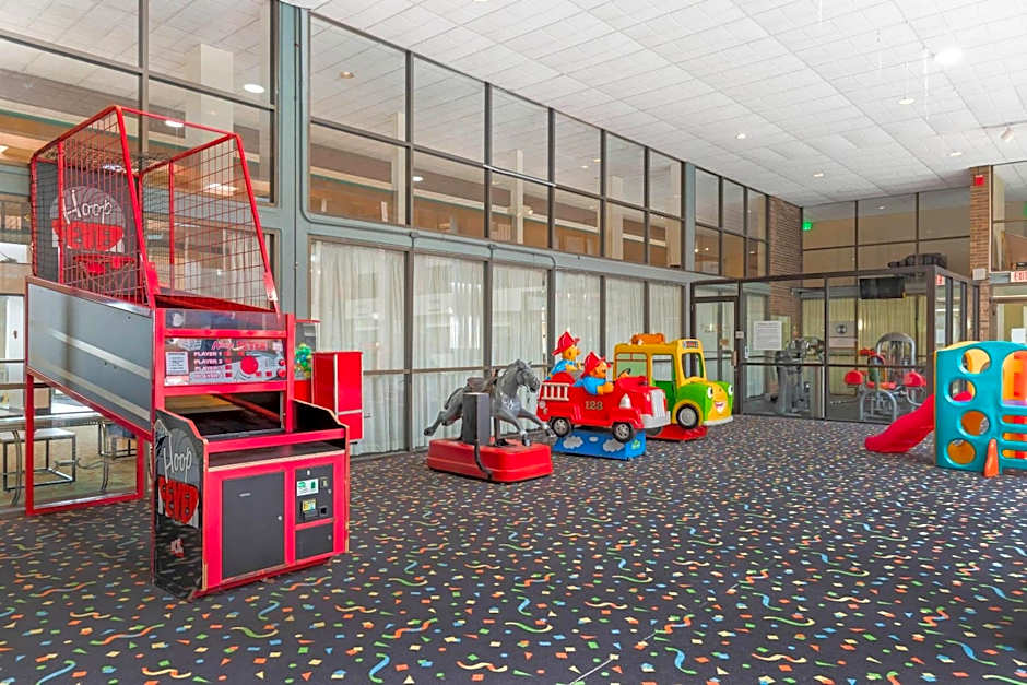 Clarion Hotel & Conference Center Lansing West