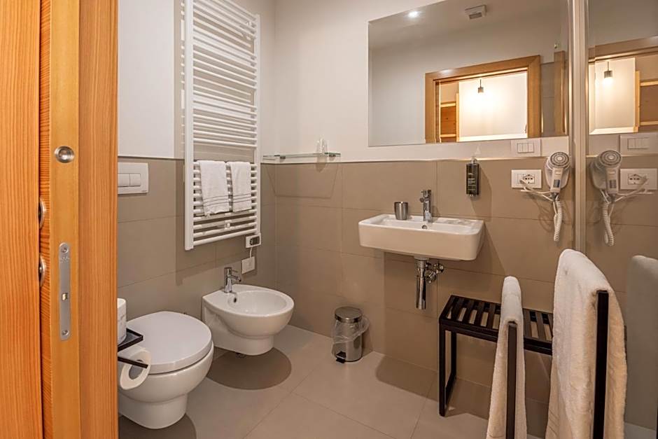 Giallo Dolomiti Wellness