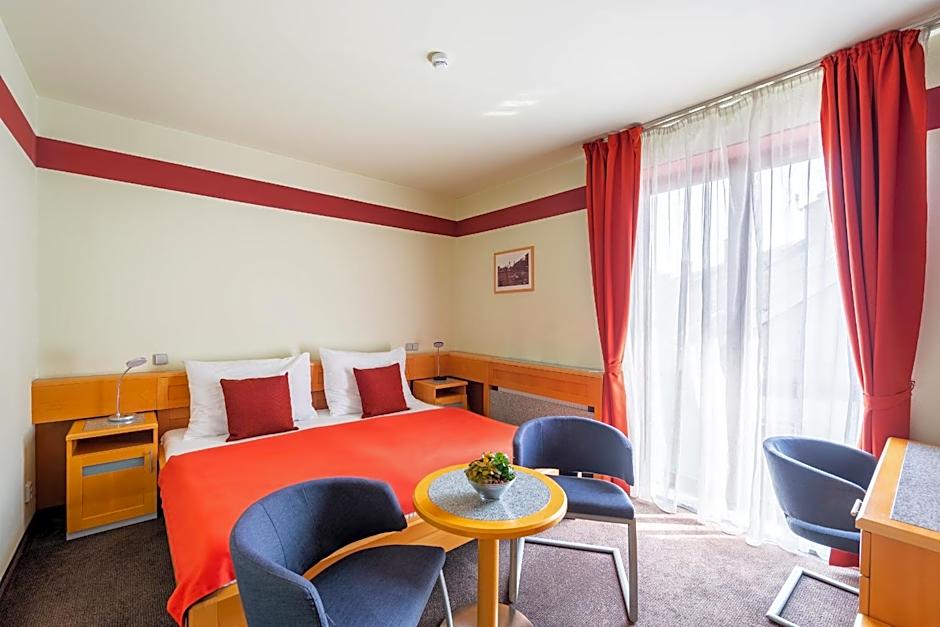 Zdjęcie 1 z 11 — 1 Extra Bed