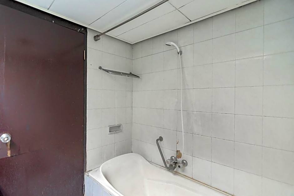 Istana Hotel Bandung Mitra RedDoorz